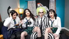 play Anna Starr, Nikki Slick ve Elias Cash ile Sert Sikiş Genç Üçlü