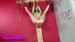 再生 ジゼル・モンテス、マジック・ドリルと強烈なオーガズムを伴うBDSMセッション