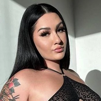 Pornstar Roxanne Roselle