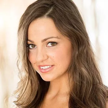 Porno Yıldızı Abigail Mac